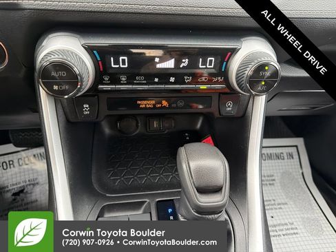 Used 2021 Toyota RAV4 XLE AWD/4WD image 29