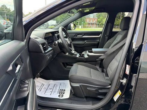 Used 2025 GMC Terrain Elevation FWD image 13