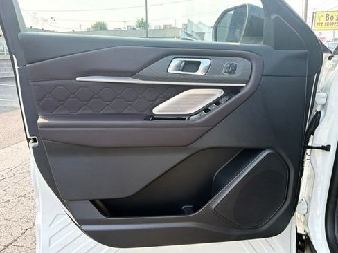 New 2026 Ford Explorer Platinum w/ LUX Leather Package AWD/4WD image 10