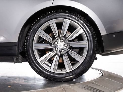Used 2023 Land Rover Range Rover SE AWD/4WD image 13