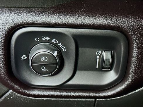 Certified 2022 RAM 2500 Big Horn w/ Level A Equipment Group image 10