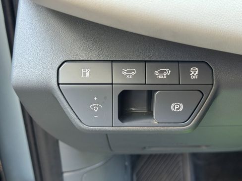 Used 2024 Kia EV9 Wind AWD/4WD image 18