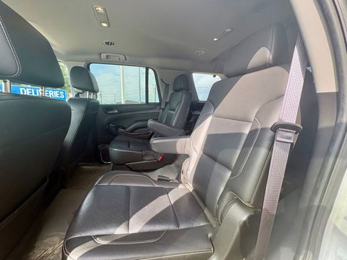 Used 2017 GMC Yukon SLT RWD image 14