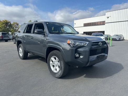 Used 2024 Toyota 4Runner SR5 Premium w/ Moonroof Package AWD/4WD image 2