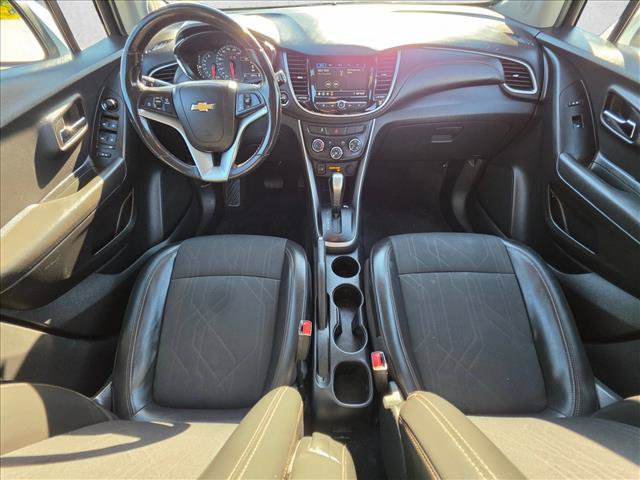 Used 2019 Chevrolet Trax LT w/ LT Convenience Package AWD/4WD image 13