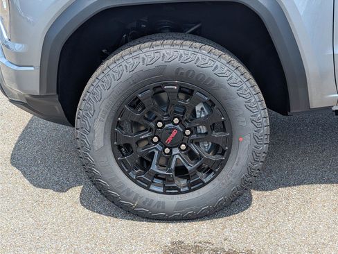 New 2026 GMC Canyon Elevation w/ Convenience Package image 10