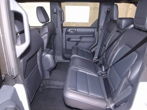 New 2025 Ford Bronco Outer Banks image 12