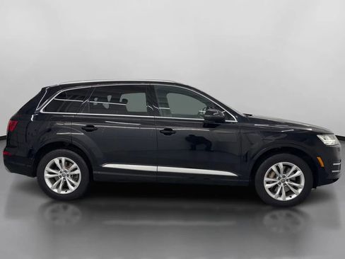 Used 2017 Audi Q7 3.0T Premium Plus w/ Premium Plus Package image 11