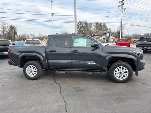 New 2026 Toyota Tacoma SR5 image 2