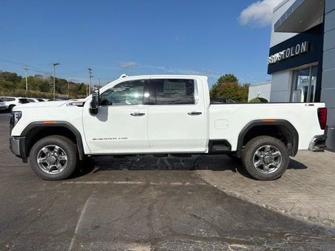 New 2026 GMC Sierra 2500 SLT image 7