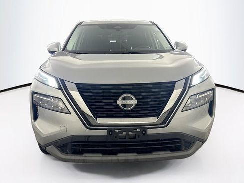 Certified 2023 Nissan Rogue SV image 2
