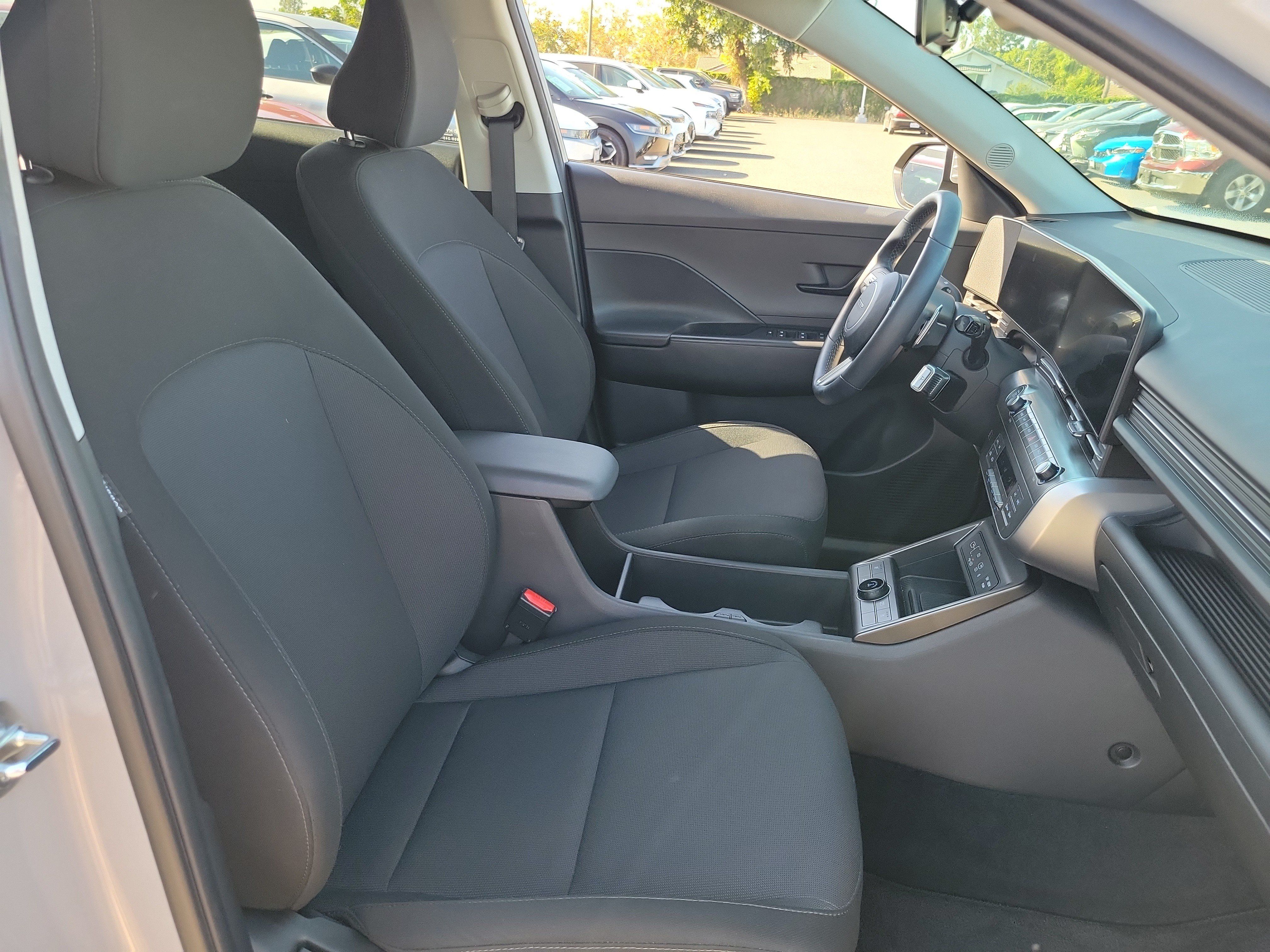 Certified 2025 Hyundai Kona SEL AWD/4WD image 22