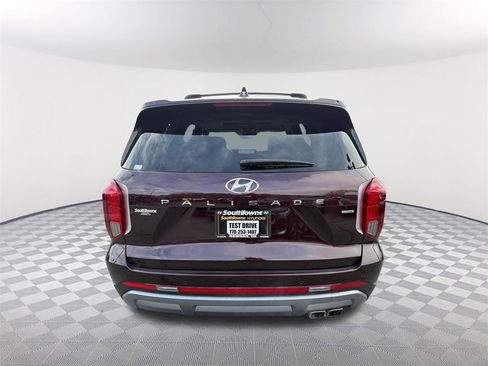 Used 2024 Hyundai Palisade Limited image 6