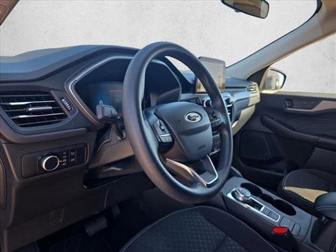 Used 2025 Ford Escape Active AWD/4WD image 9