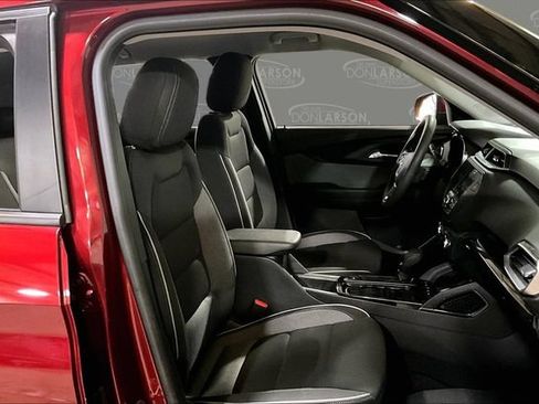 Used 2023 Chevrolet TrailBlazer LT AWD/4WD image 15
