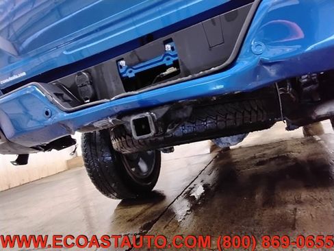 Used 2024 GMC Canyon AT4 w/ AT4 Premium Package image 20