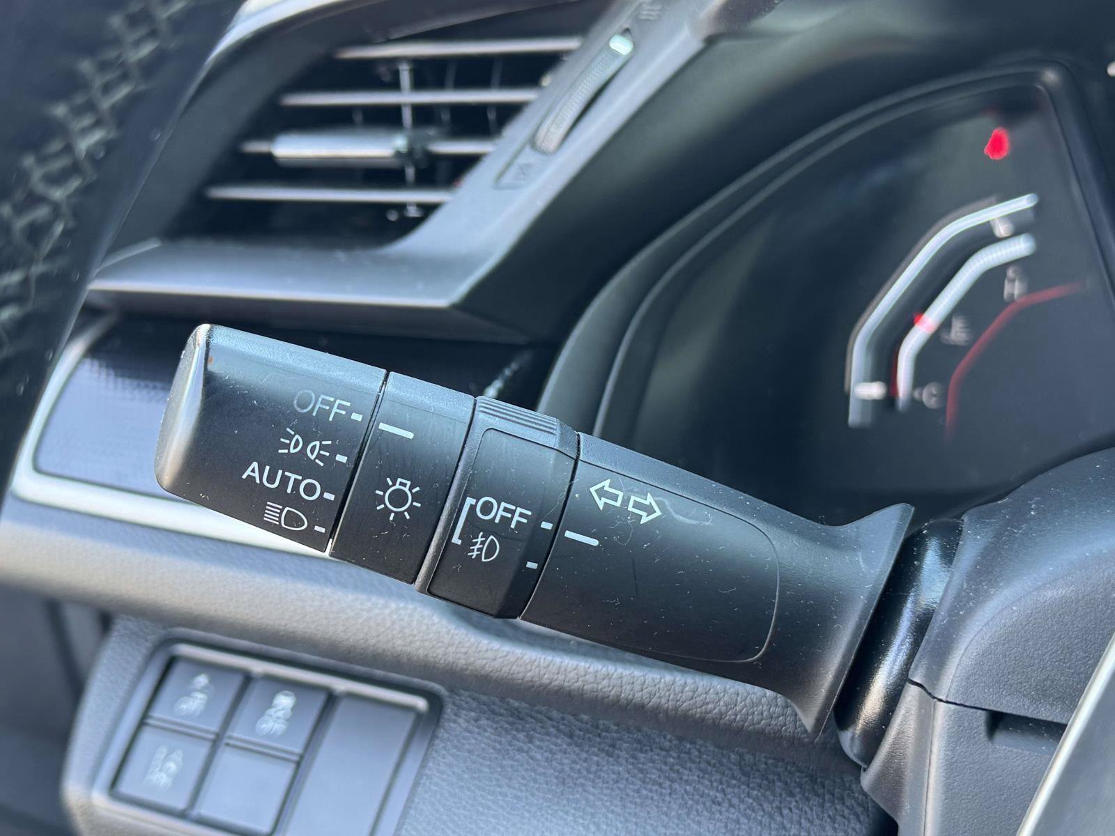 Used 2020 Honda Civic Sport image 13