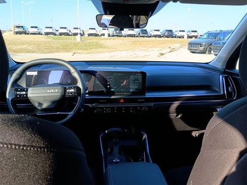 New 2026 Kia Sorento LX image 10