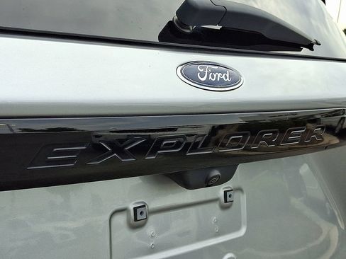 Used 2023 Ford Explorer ST w/ Equipment Group 401A AWD/4WD image 34