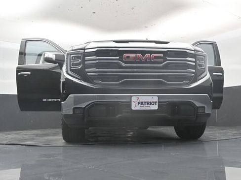 Used 2022 GMC Sierra 1500 SLT w/ SLT Convenience Package AWD/4WD image 61