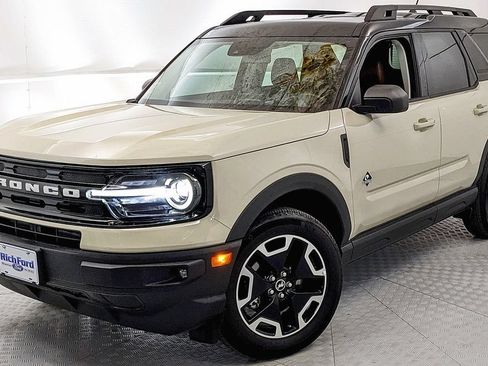 Certified 2024 Ford Bronco Sport Outer Banks AWD/4WD image 6