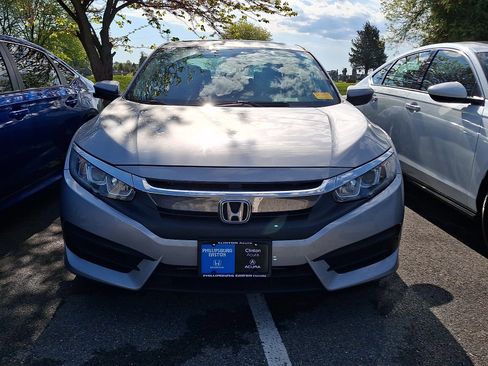 Used 2016 Honda Civic EX image 2