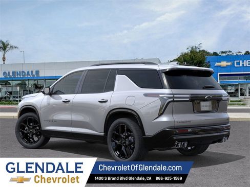 New 2026 Chevrolet Traverse RS image 3