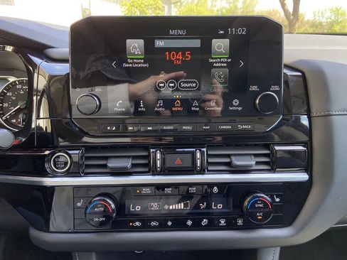 Used 2024 Nissan Pathfinder SL w/ SL Premium Package AWD/4WD image 19