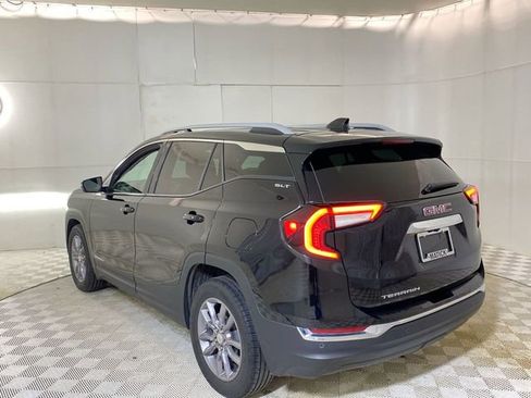 Used 2023 GMC Terrain SLT FWD image 19