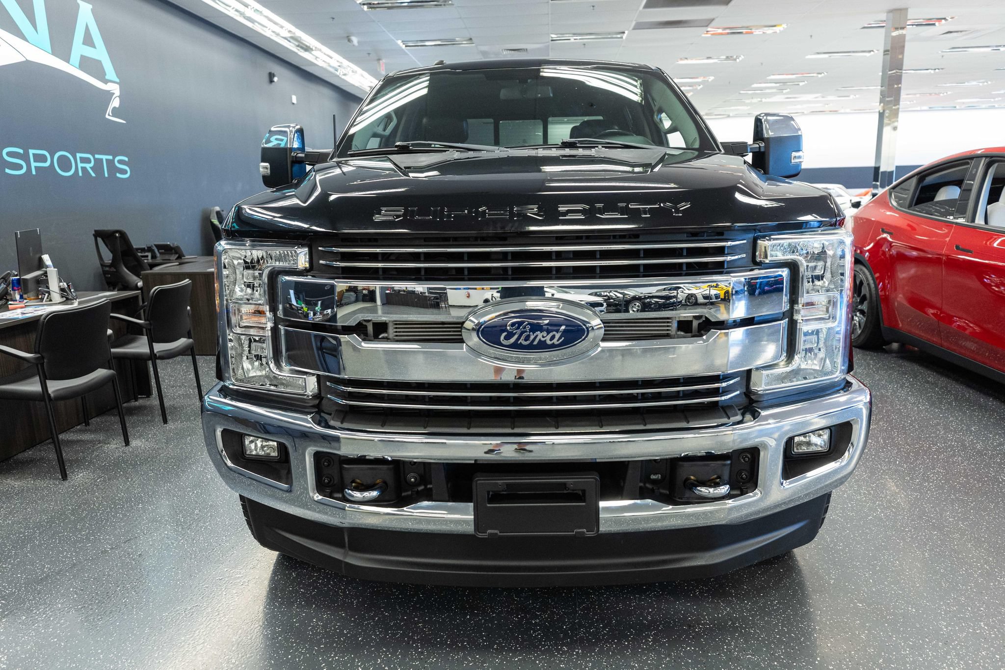 Used 2017 Ford F350 Lariat w/ Chrome Package AWD/4WD image 2