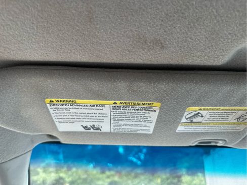 Used 2013 Nissan Frontier S image 34