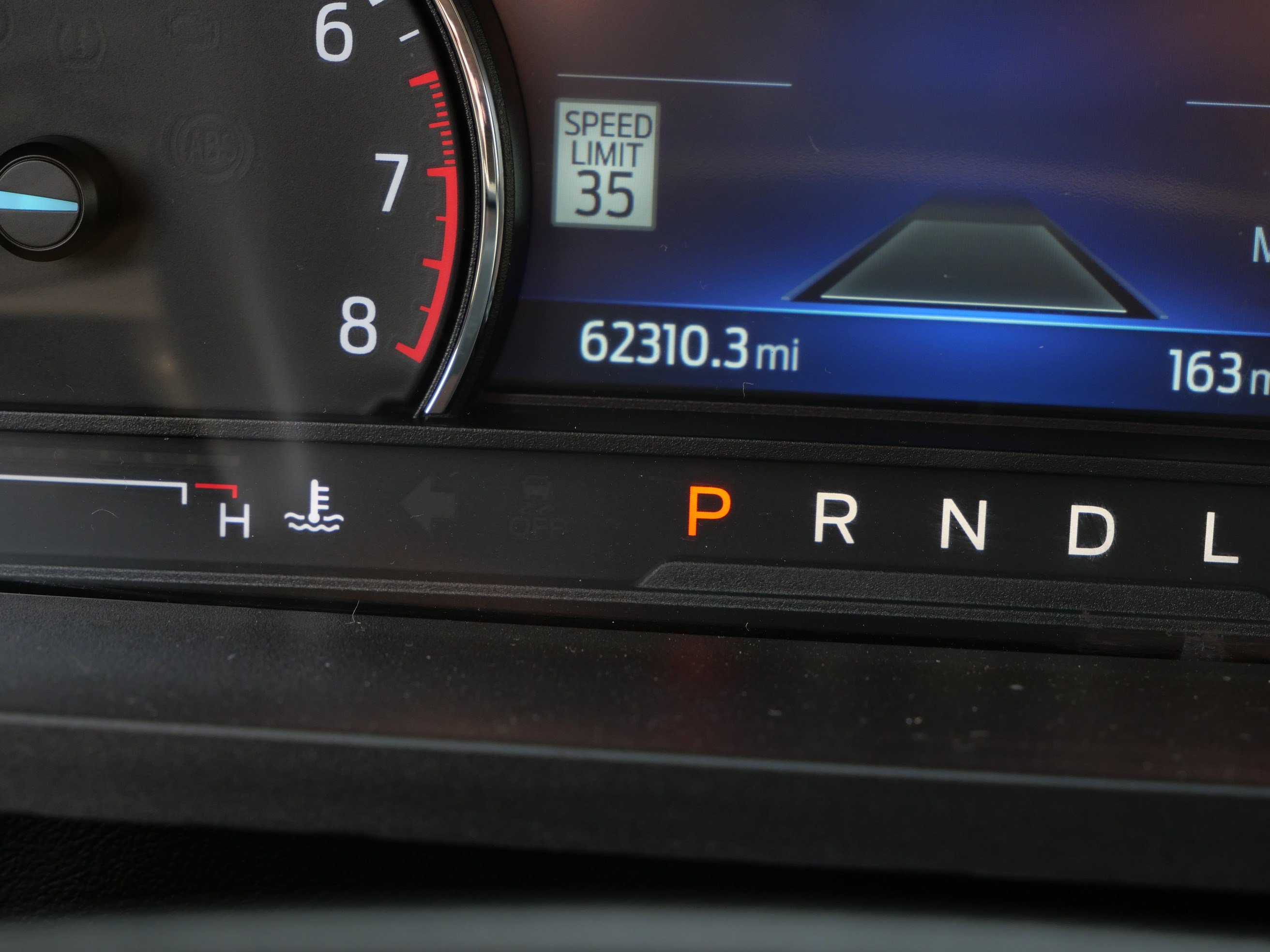 Used 2023 Ford Explorer Limited AWD/4WD image 34