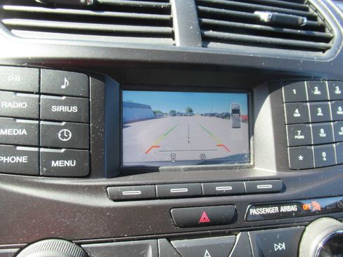 Used 2018 Ford Explorer XLT AWD/4WD image 26