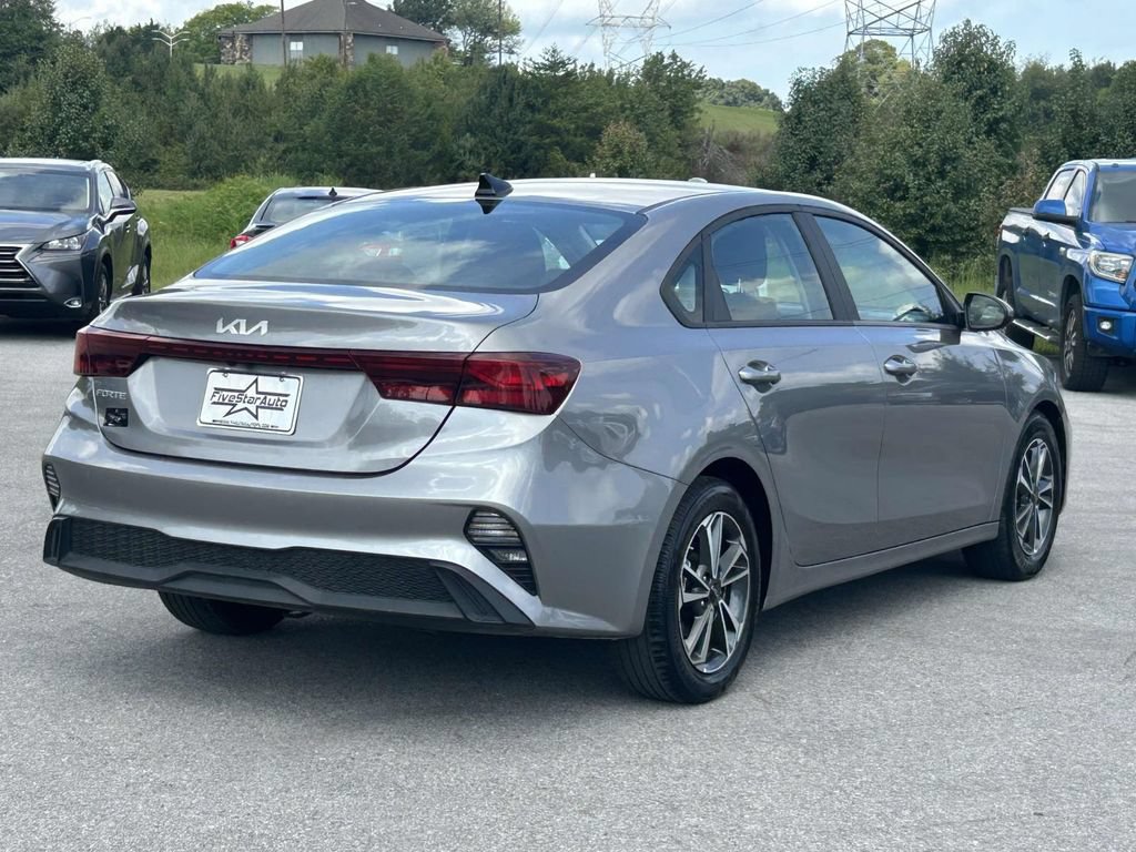 Used 2024 Kia Forte LXS FWD image 7
