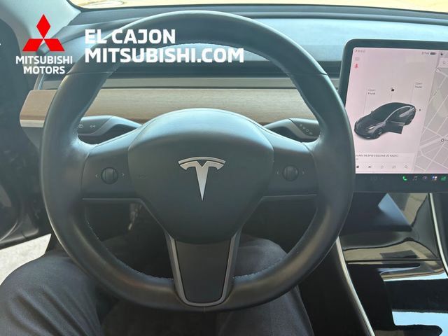 Used 2018 Tesla Model 3 Long Range RWD image 14