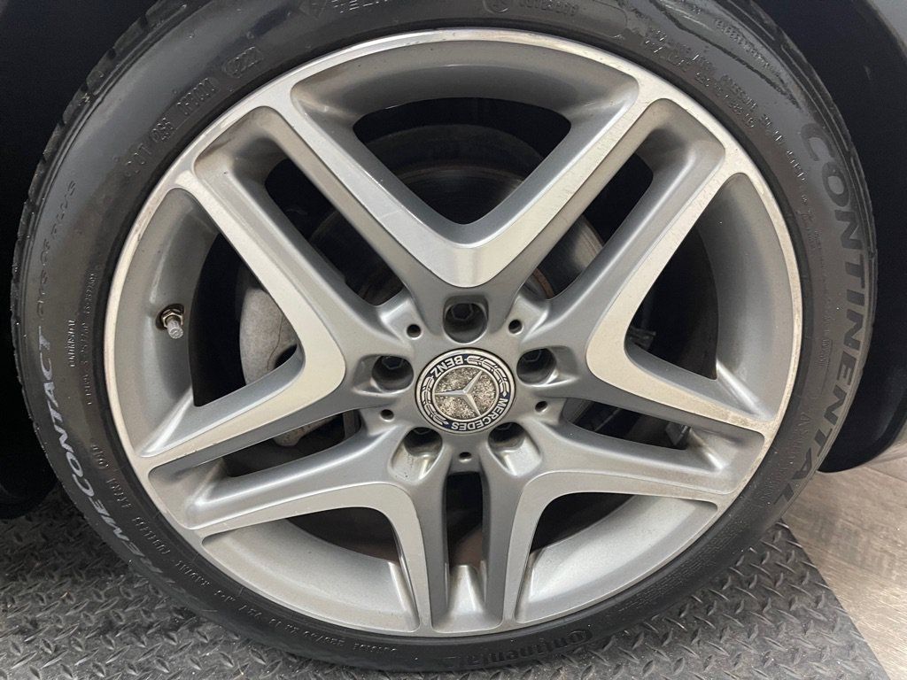 Used 2013 Mercedes-Benz SLK 250 image 38