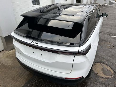 Used 2025 Jeep Wagoneer S Limited image 5