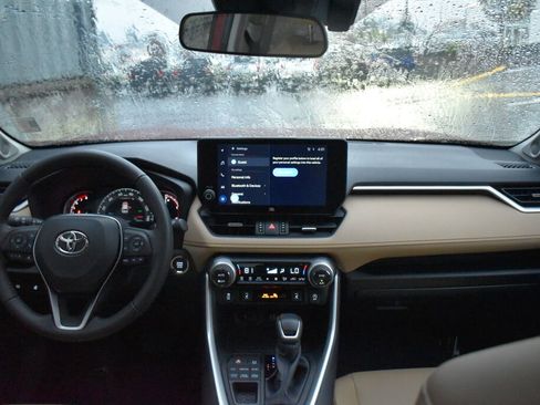 Certified 2025 Toyota RAV4 XLE Premium image 26