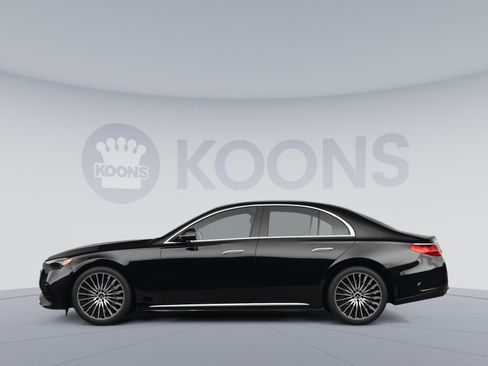 New 2026 Mercedes-Benz E 350 4MATIC Sedan image 2