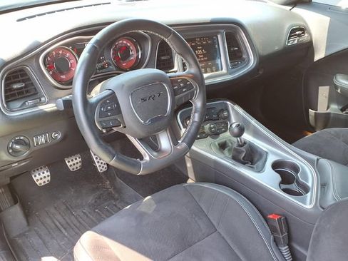 Used 2015 Dodge Challenger SRT Hellcat RWD image 6