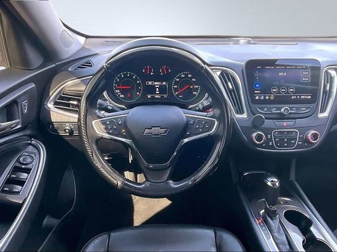 Used 2019 Chevrolet Malibu LT w/ Leather Package image 5