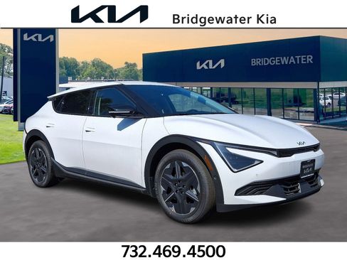 New 2025 Kia EV6 Light w/ Light LR Technology Package image 1