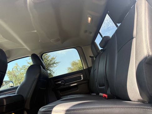 Used 2016 RAM 3500 Laramie w/ Convenience Group AWD/4WD image 10