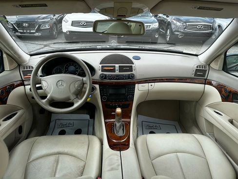 Used 2003 Mercedes-Benz E 320 Sedan image 37