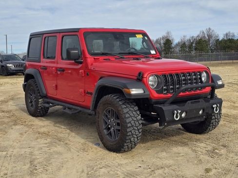 Used 2024 Jeep Wrangler Sport S image 4