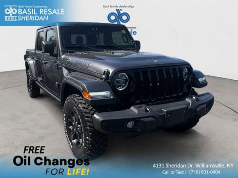 Used 2022 Jeep Gladiator Sport AWD/4WD image 1