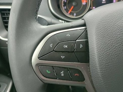 Used 2020 Jeep Cherokee Latitude Plus FWD image 27