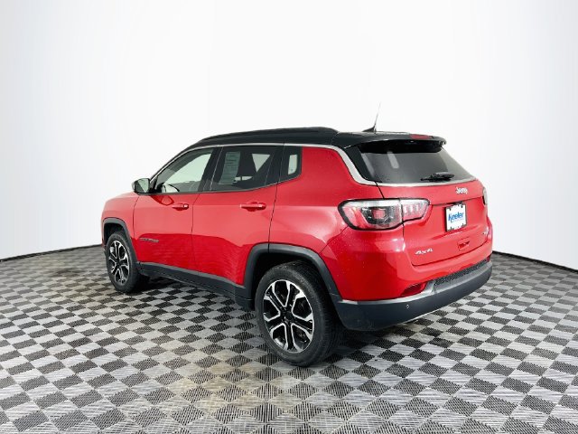 Used 2023 Jeep Compass Limited w/ Sun and Sound Group AWD/4WD image 4