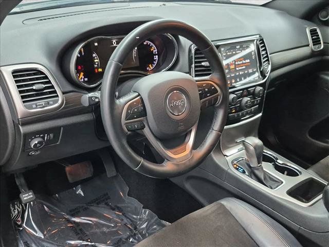 Used 2021 Jeep Grand Cherokee Laredo X RWD image 10