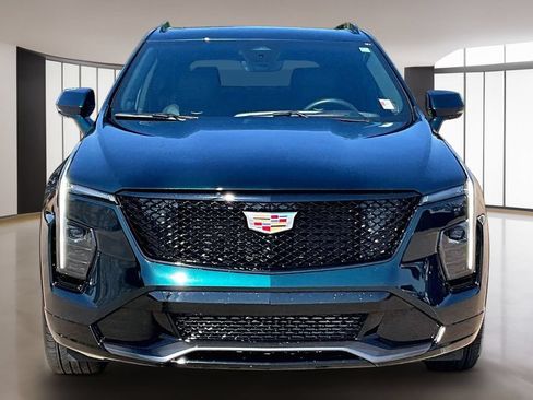 Used 2025 Cadillac XT4 Sport AWD/4WD image 3